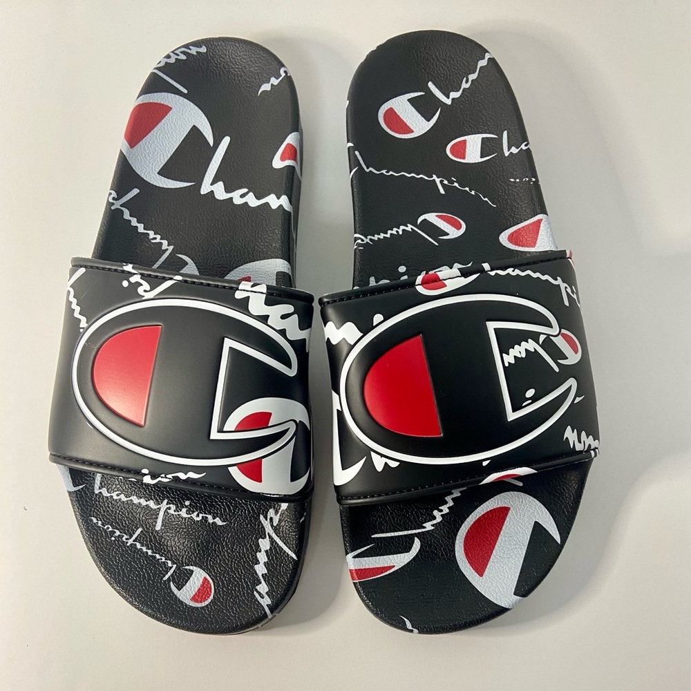 NEW CHAMPION MEN'S SIZE 8 SLIDES